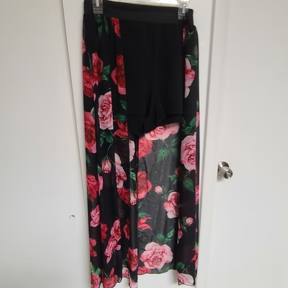 Beware brand black and roses skirted shorts
